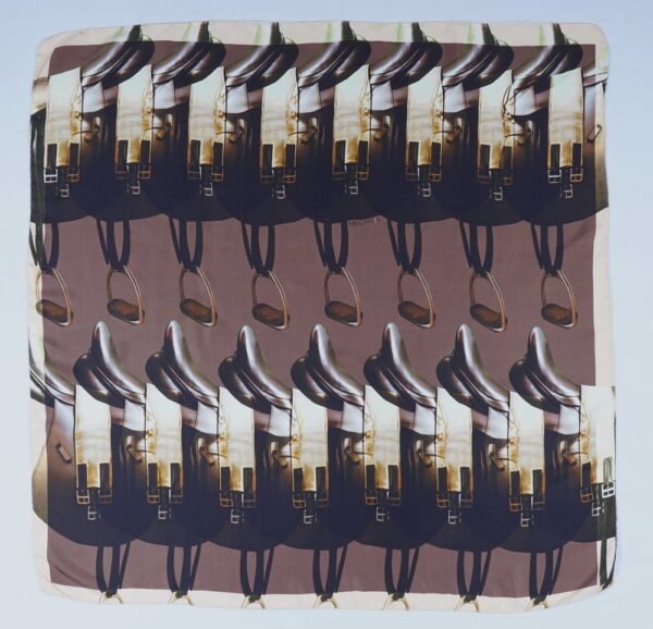 Saddles in queue - Image 2